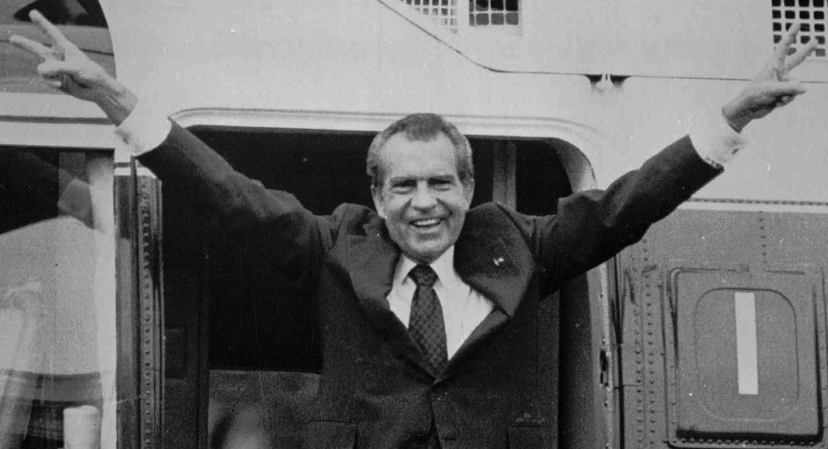 Nixon resigns August 8, 1974.jpeg